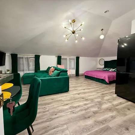 Axelandraboutique 3*