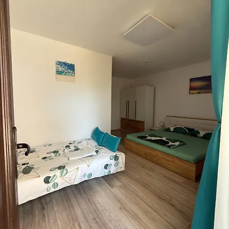 Axelandraboutique 3*